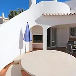 Traditional Portuguese 5 Bedrooms Girassol Prime Location *