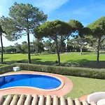 Traditional Portuguese 5 Bedrooms Girassol Prime Location *