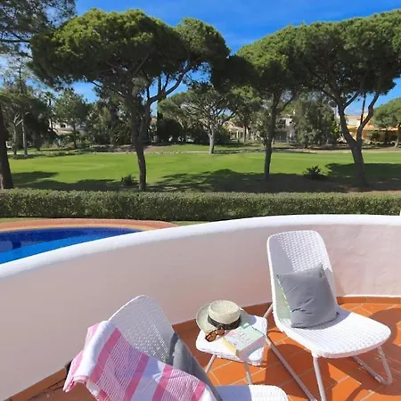 Traditional Portuguese 5 Bedrooms Girassol Prime Location Villa Quarteira